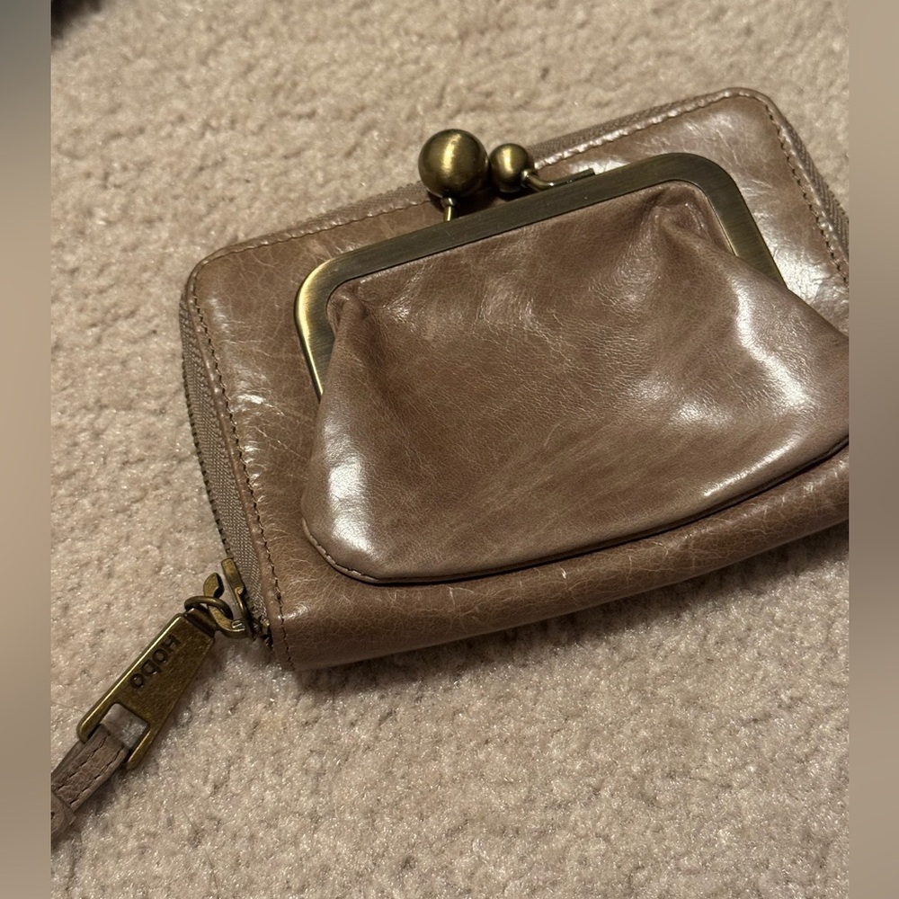 HOBO International Vintage Brown Leather Wristlet